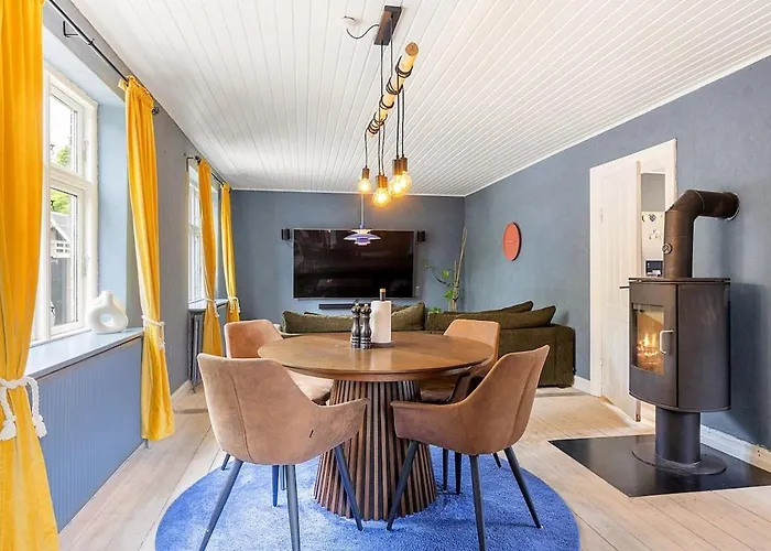 Modern Retreat Close To Everything In Djursland