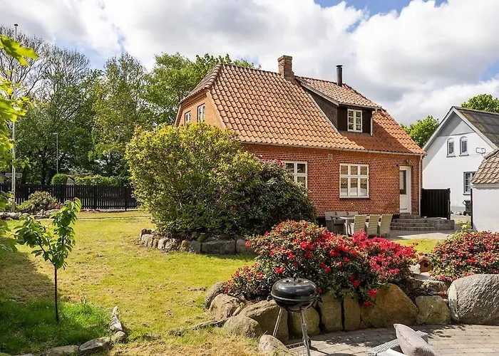 Modern Retreat Close To Everything In Djursland